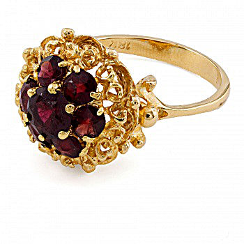 18ct gold Garnet Cluster Ring size O